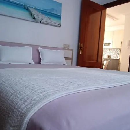 En Centrico & Parking أفيليس